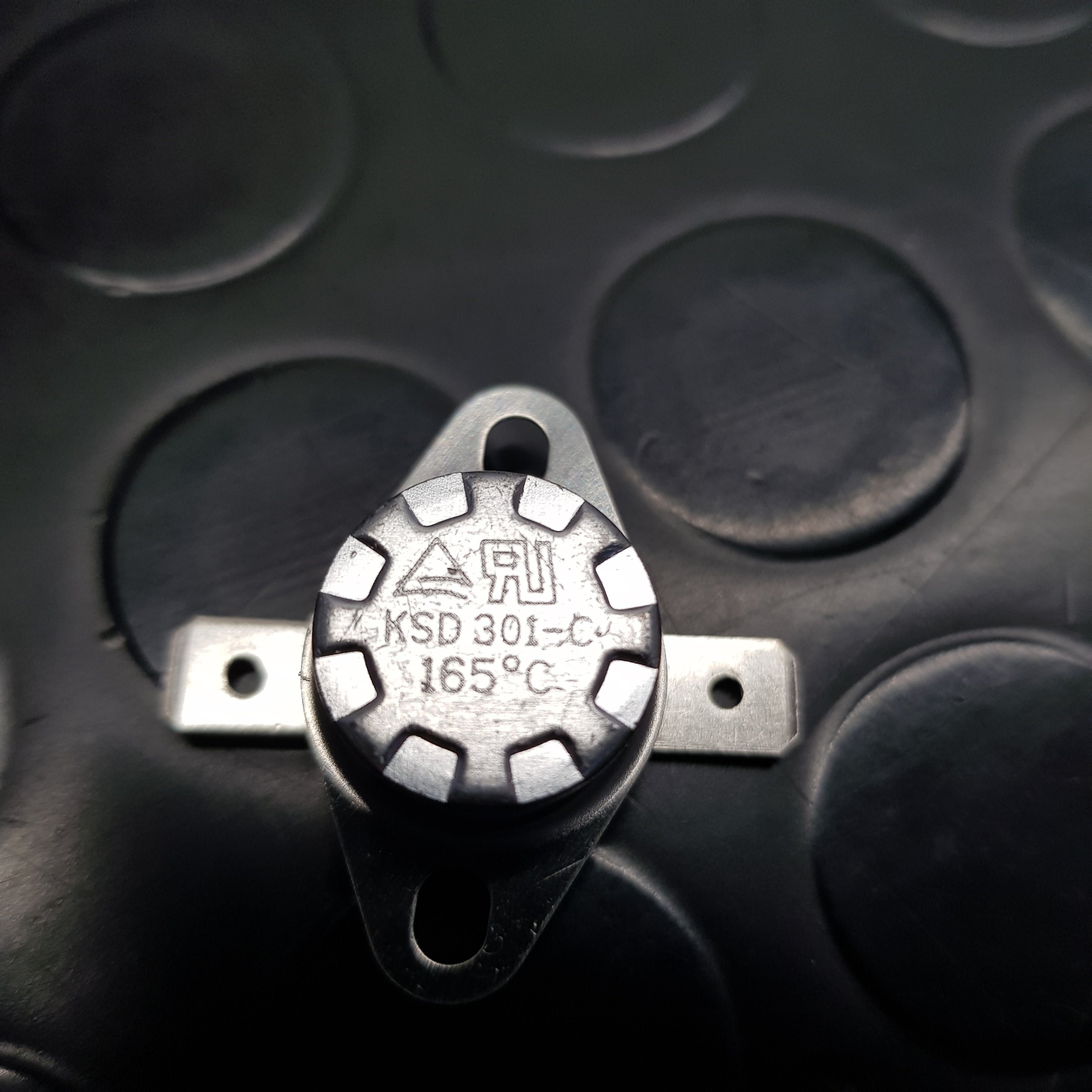 Termostato ceramico NC 165° fissaggi a staffa con viti KSD301-V Universale UNIVERSALE