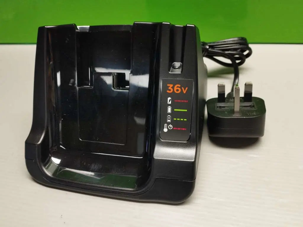 Carica batterie 36v per utensili elettrici Black+Decker Spina inglese BLACK+DECKER