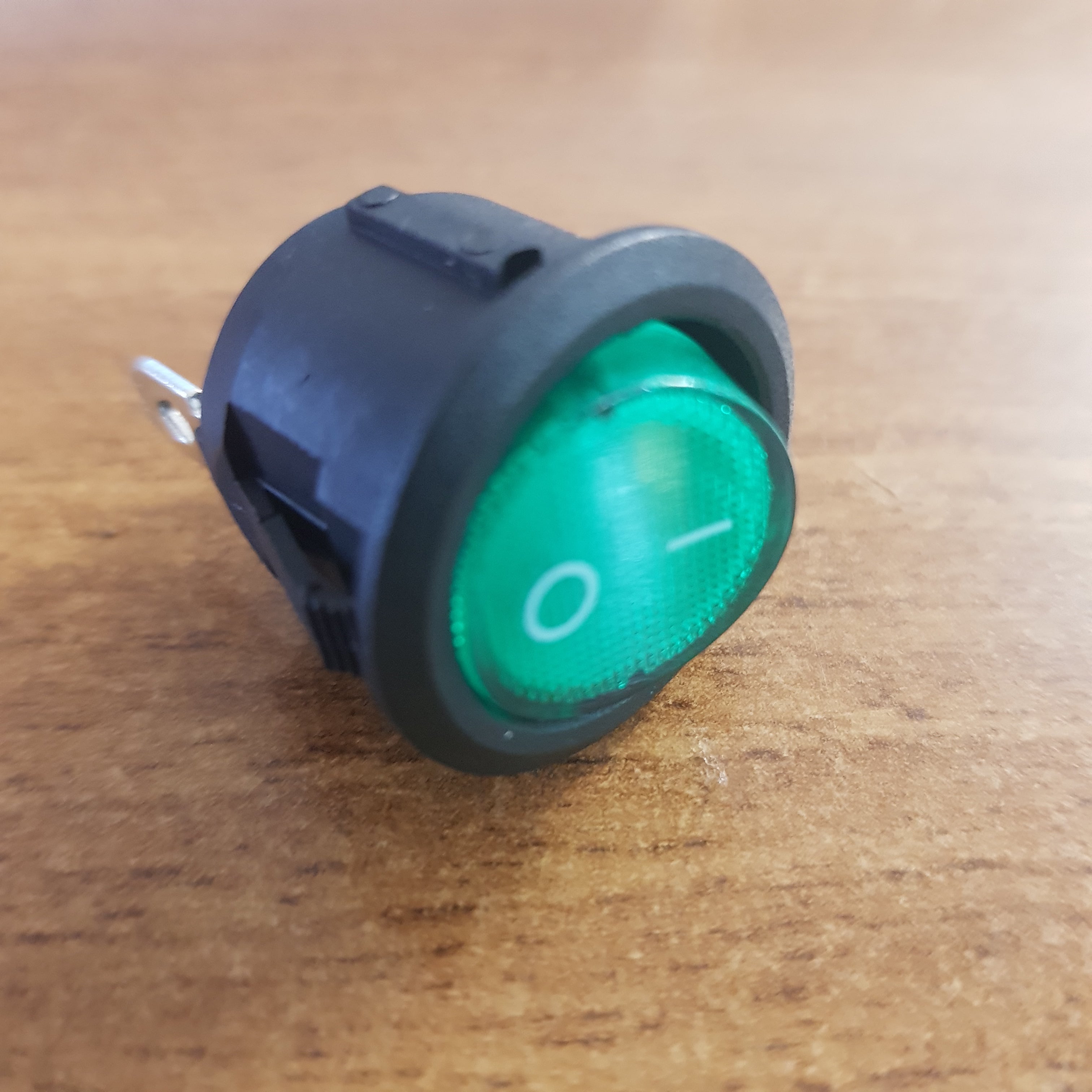 Interruttore tondo luminoso verde ø 20mm - 6A 250V - 3 Faston 4,8mm UNIVERSALE